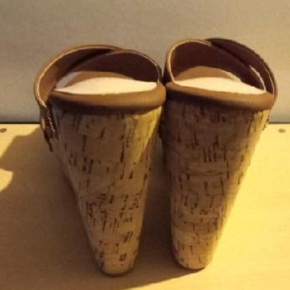 Shoes - Picture 2 of 5